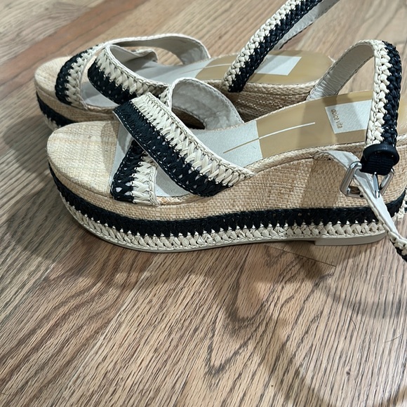 Worn once wedges - Picture 2 of 2